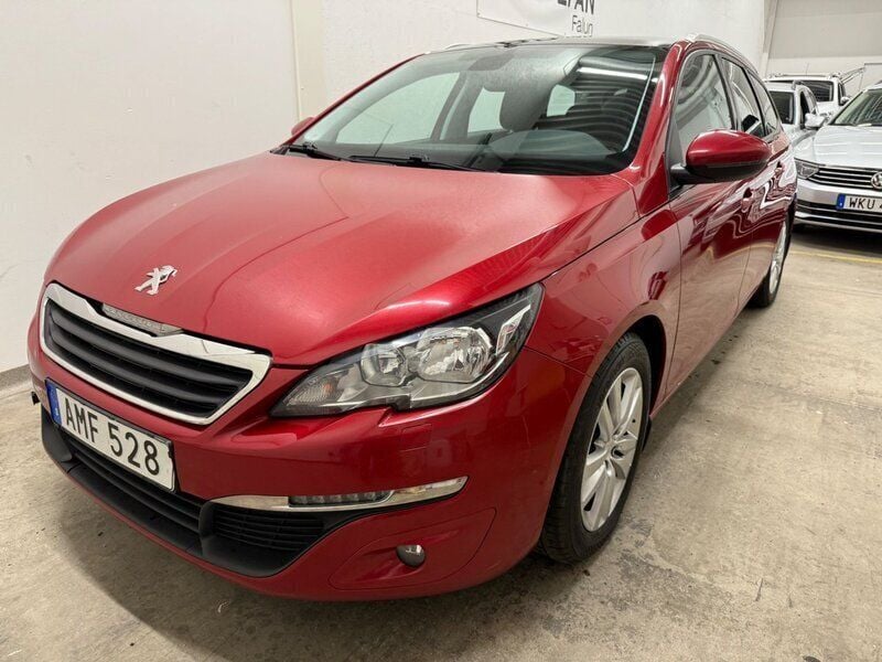 Mörkröd (röd metallic) Begagnad 2015 Peugeot 308 Active Kombi | 84 500 kr (Bra pris) - Bild 1/4
