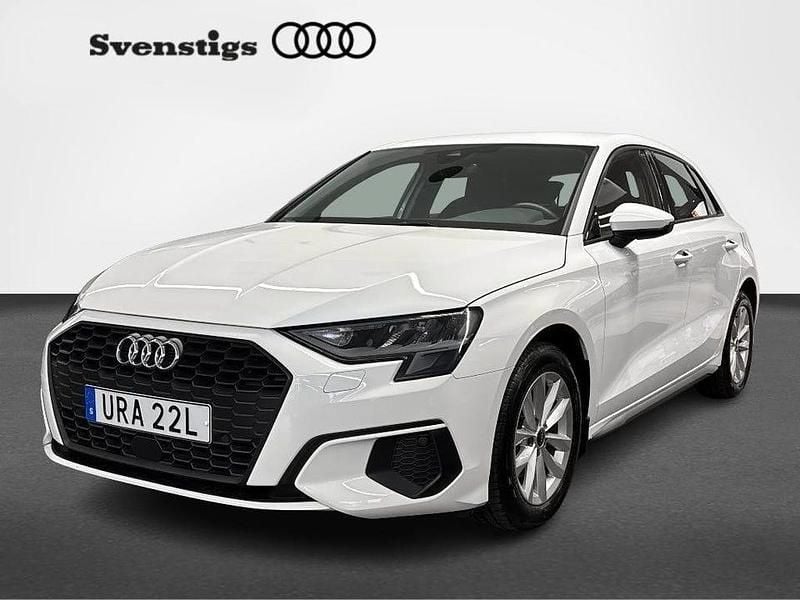 Ibisvit Begagnad 2023 Audi A3 Sedan | 238 400 kr (Bra pris) - Bild 1/4