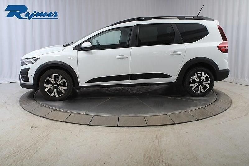 Begagnad Dacia Jogger Expression 110 HK (80 kW) 2022 Snövit Minibuss