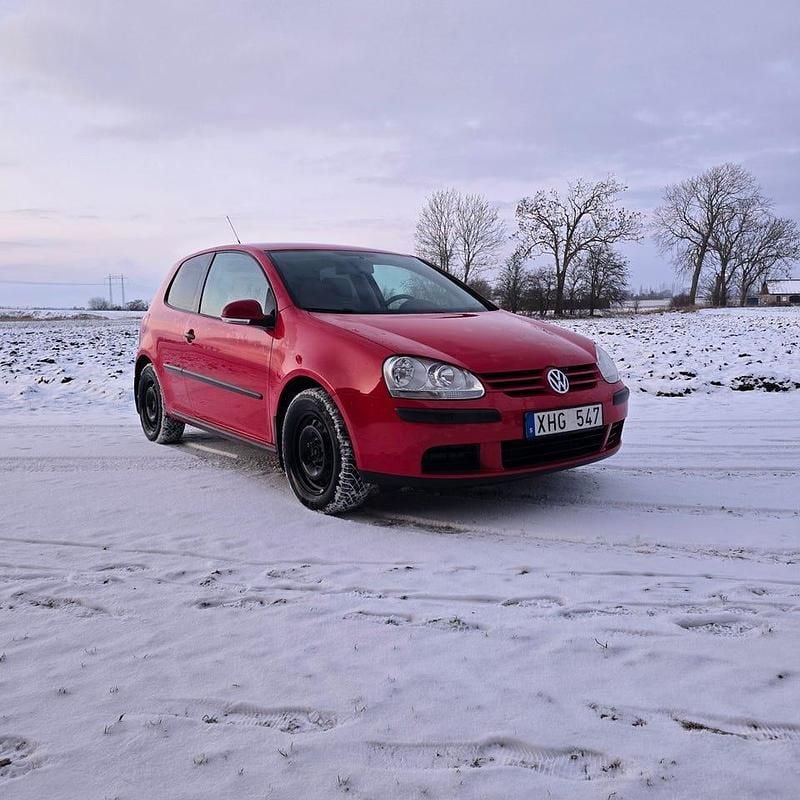Begagnad 2006 VW Golf IV Halvkombi | 22 900 kr (Marknadspris) - Bild 1/4