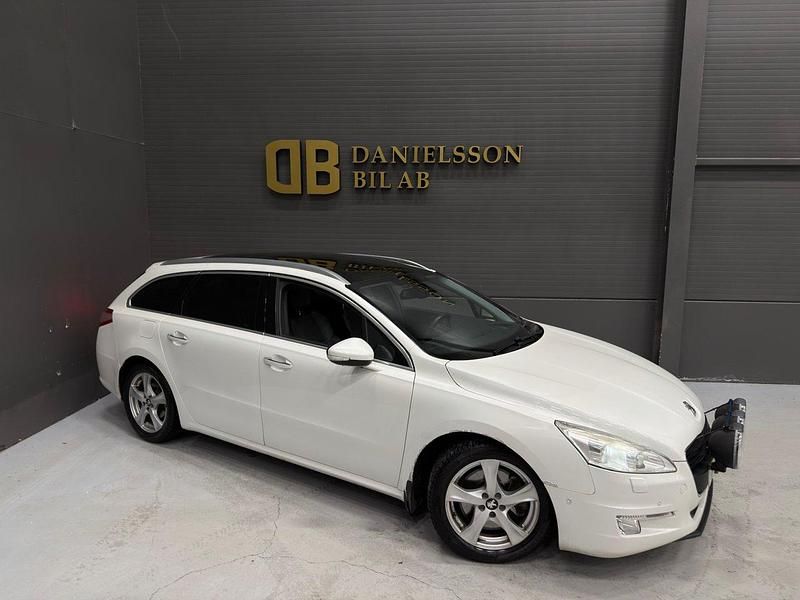 Vit Begagnad 2013 Peugeot 508 Kombi | 49 800 kr (Marknadspris) - Bild 1/4