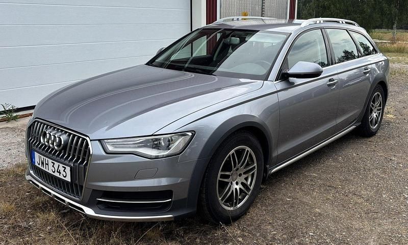 Grå Begagnad 2015 Audi A6 Allroad Kombi | 179 000 kr (Marknadspris) - Bild 1/1