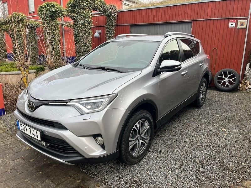 Begagnad Toyota RAV4 152 HK (111 kW) 2017 SUV