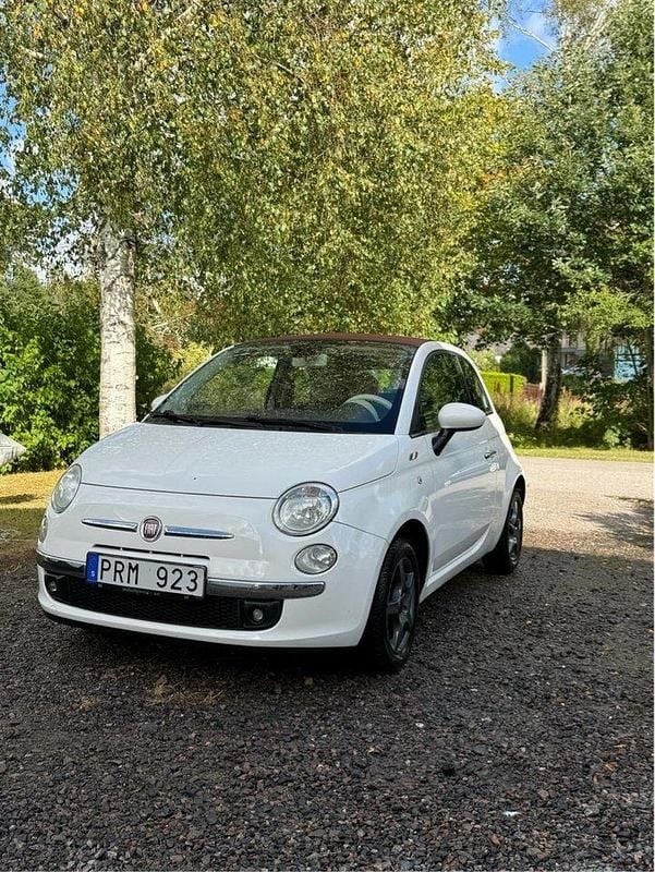 Vit Begagnad 2012 Fiat 500C Lounge Cab | 50 000 kr (Marknadspris) - Bild 1/4