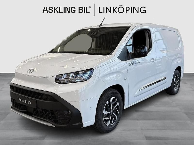Vit Begagnad 2024 Toyota Proace City Van | 373 500 kr (Superpris) - Bild 1/4