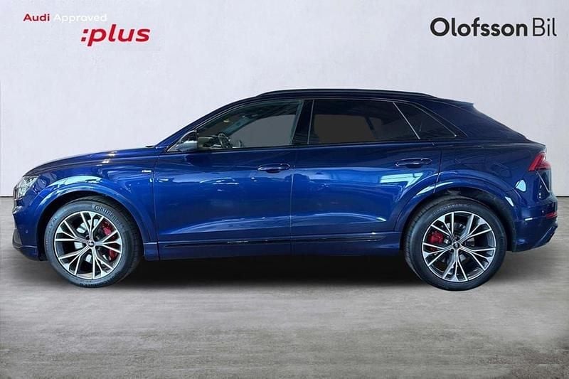 Navarrablå metallic Begagnad 2021 Audi Q8 S-Line SUV | 609 000 kr (Superpris) - Bild 1/4