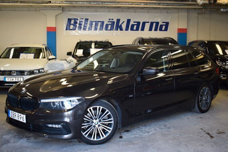 Brun Begagnad 2017 BMW 520 Sport Line Kombi | 235 000 kr (Marknadspris) - Bild 1/4