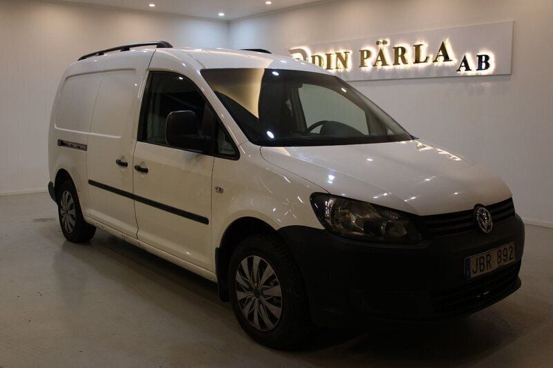 Vit Begagnad 2013 VW Caddy Maxi Minibuss | 69 900 kr (Marknadspris) - Bild 1/4