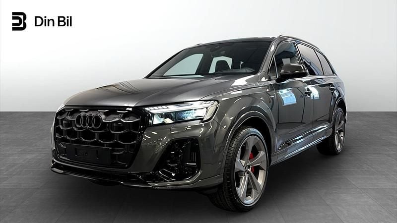 Grå Ny 2026 Audi Q7 Premium SUV | 1 049 900 kr - Bild 1/4