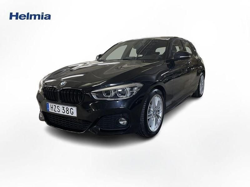 Svart Begagnad 2019 BMW 118 M Sport Halvkombi | 159 900 kr (Bra pris) - Bild 1/4