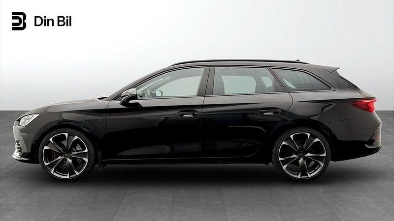 Begagnad Cupra Leon VZ 150 HK (110 kW) 2023 Svart (midnight black metallic) Kombi