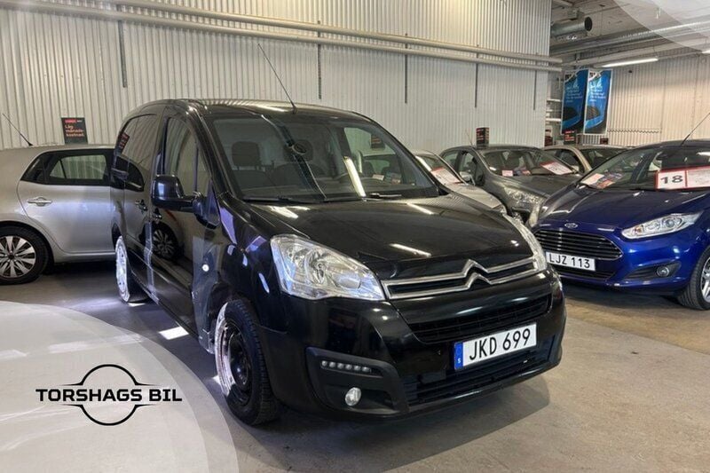 Svart Begagnad 2017 Citroën Berlingo Minibuss | 79 900 kr (Marknadspris) - Bild 1/4
