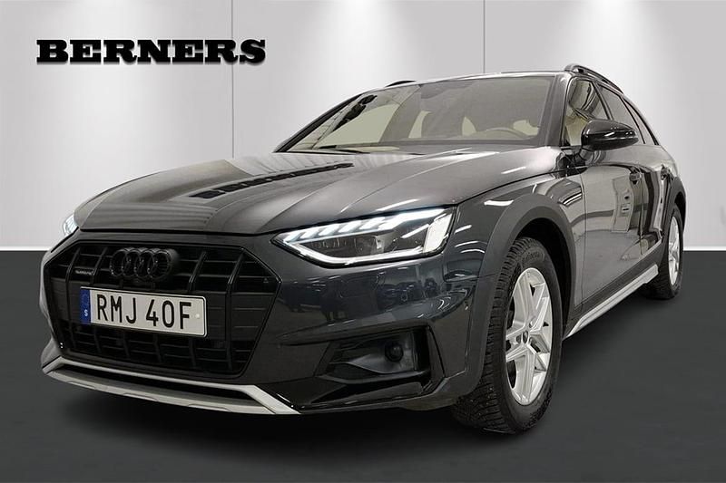 Grå Begagnad 2024 Audi A4 Allroad Black Edition Kombi | 449 900 kr (Marknadspris) - Bild 1/4