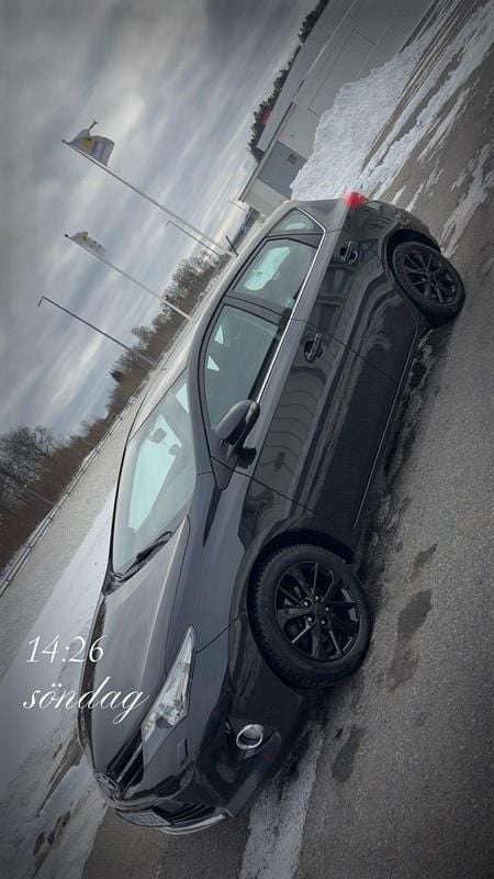 Begagnad Toyota Auris Active 90 HK (66 kW) 2014