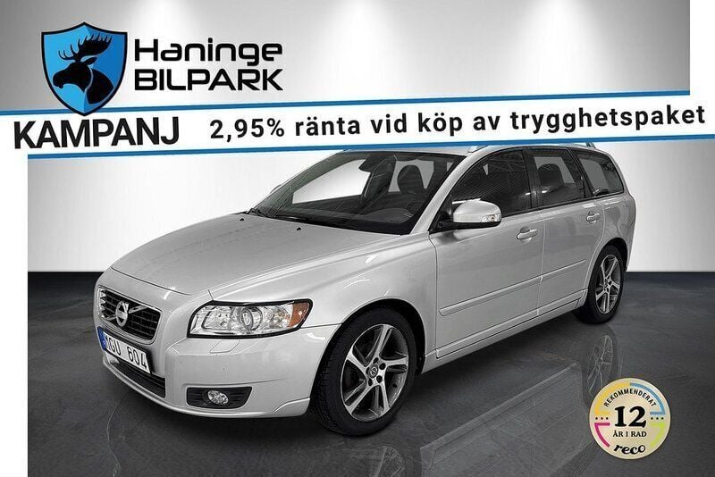 Grå Begagnad 2011 Volvo V50 Momentum Kombi | 99 900 kr (Dyr) - Bild 1/2