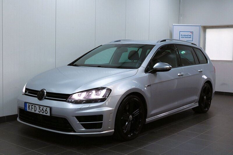 Silver Begagnad 2016 VW Golf VII R Kombi | 209 900 kr (Bra pris) - Bild 1/4