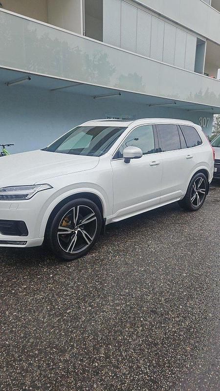 Vit Begagnad 2018 Volvo XC90 R-Design SUV | 380 000 kr (Marknadspris) - Bild 1/4