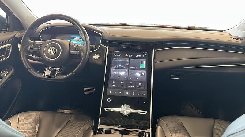 Begagnad MG Marvel R Luxury 132 kW (180 HK) 2022 Svart (black) SUV