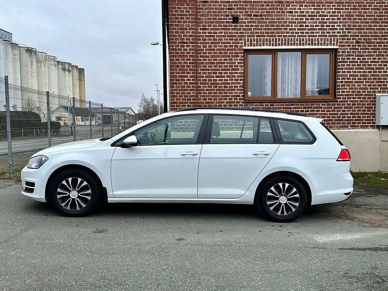 Begagnad VW Golf VII 122 HK (89 kW) 2014 Vit Kombi