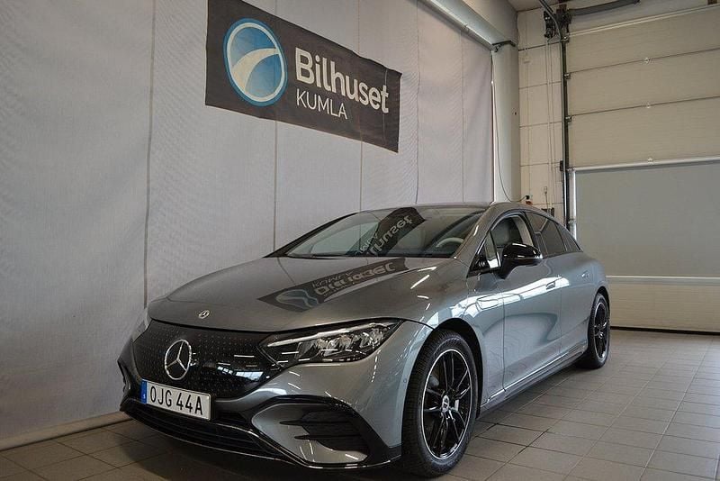 Grå Begagnad 2023 Mercedes EQE350 AMG line Sedan | 539 000 kr (Dyr) - Bild 1/4