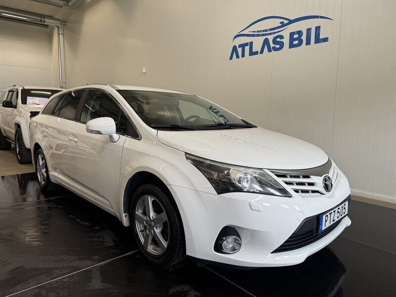Vit Begagnad 2014 Toyota Avensis Edition Kombi | 129 900 kr (Marknadspris) - Bild 1/4