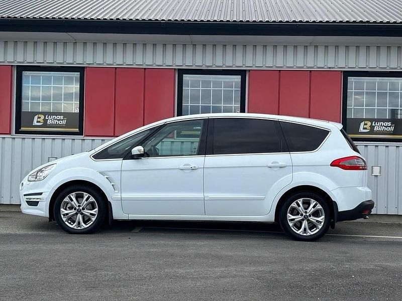 Begagnad Ford S-MAX Business Edition 163 HK (119 kW) 2011 Vit Minibuss