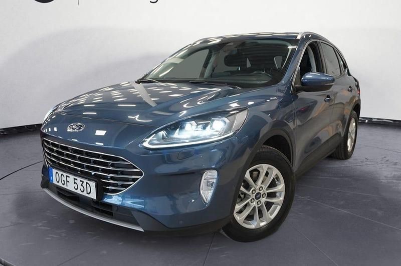 Begagnad Ford Kuga Titanium 224 HK (164 kW) 2021 Blå SUV