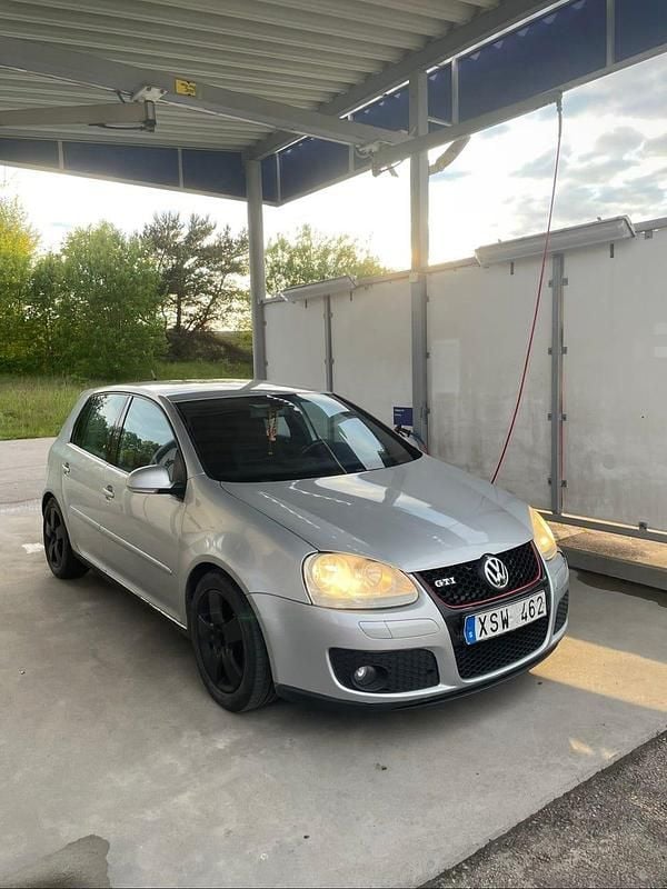 Begagnad 2006 VW Golf IV GTI Halvkombi | 25 000 kr (Superpris) - Bild 1/4