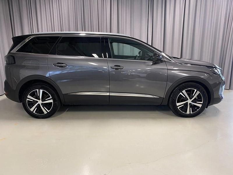 Begagnad Peugeot 5008 GTi 131 HK (96 kW) 2024 Grå SUV