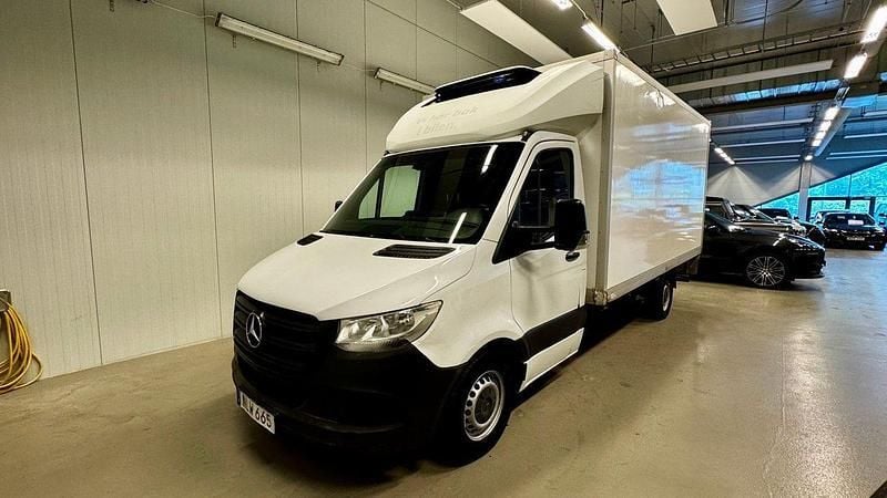 Vit (calcit vit) Begagnad 2019 Mercedes Sprinter Van | 179 900 kr - Bild 1/4