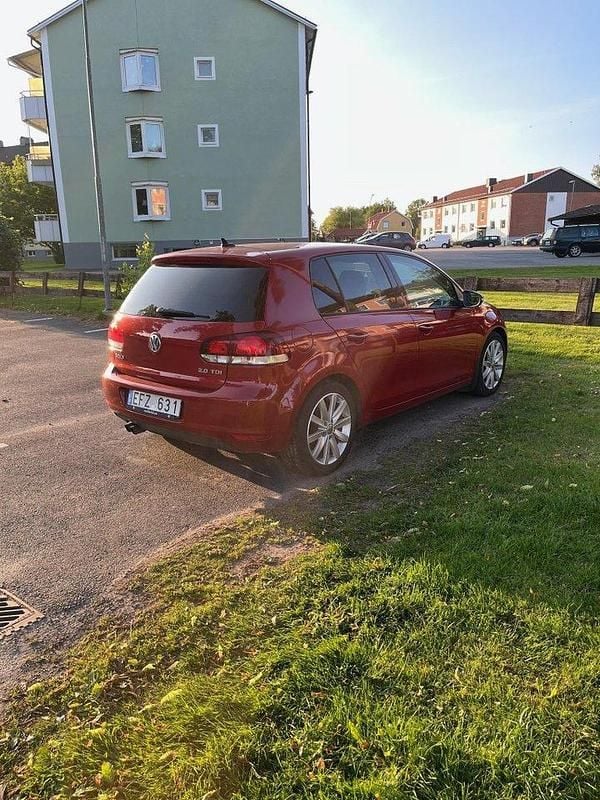 Röd Begagnad 2010 VW Golf VI GT Halvkombi | 92 000 kr (Marknadspris) - Bild 1/4