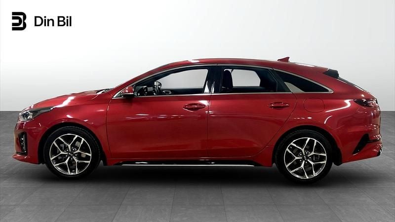 Begagnad Kia ProCeed 140 HK (102 kW) 2019 Röd Kombi