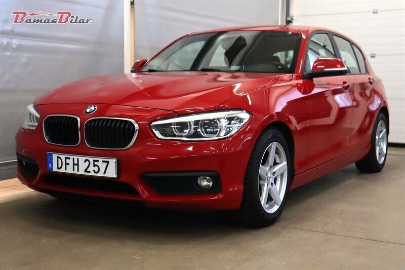 Röd Begagnad 2016 BMW 116 Advantage Halvkombi | 139 900 kr (Marknadspris) - Bild 1/4