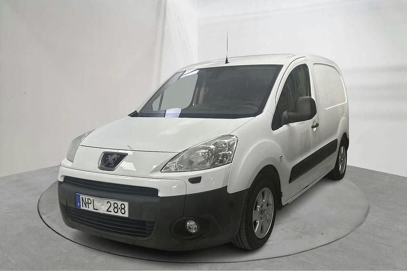 Vit Begagnad 2008 Peugeot Partner Minibuss | 40 000 kr (Marknadspris) - Bild 1/3