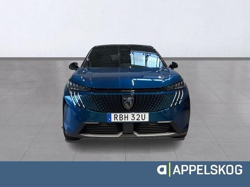 Begagnad Peugeot 3008 Ultimate 136 HK (100 kW) 2024 Blå SUV