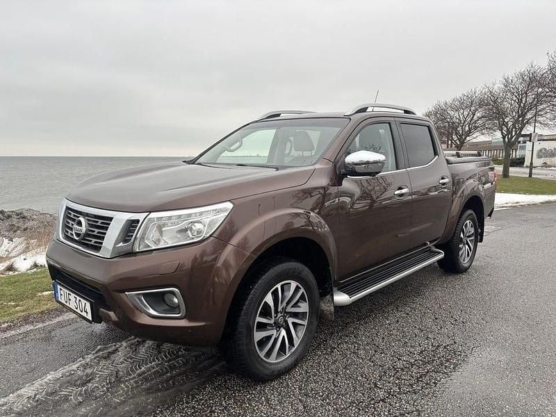 Begagnad Nissan Navara 360º 190 HK (139 kW) 2016 Brun Pickup