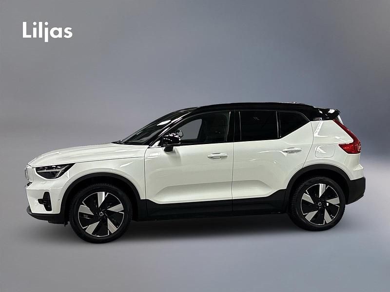 Begagnad Volvo XC40 Single Motor Extended Range 185 kW (252 HK) 2024 Vit SUV
