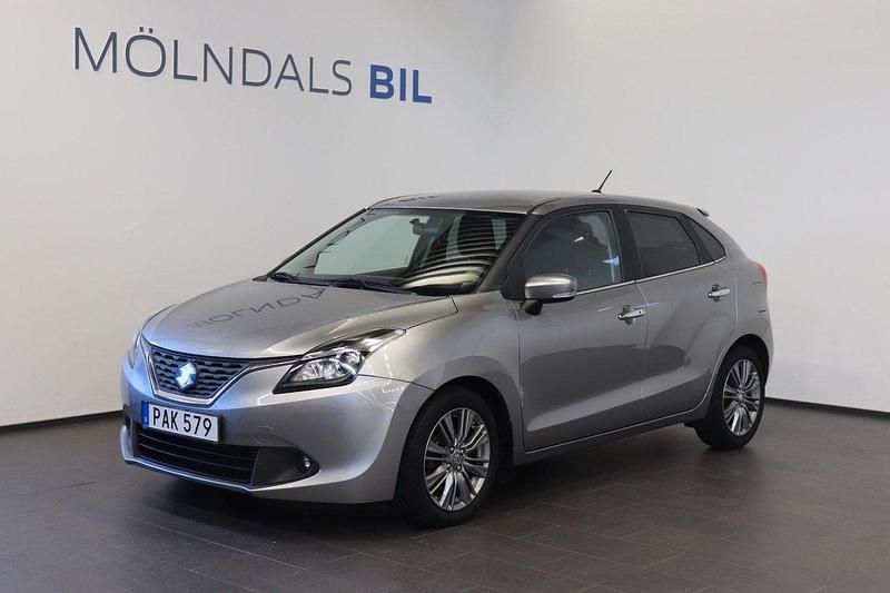 Silver Begagnad 2016 Suzuki Baleno Halvkombi | 139 900 kr - Bild 1/4