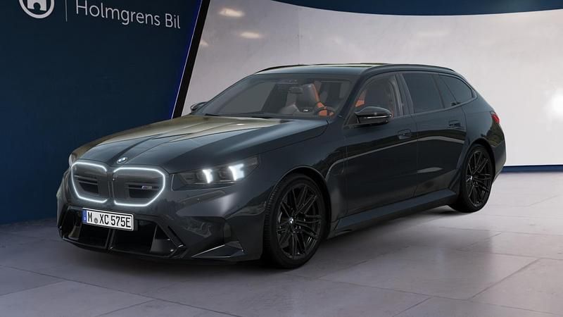 Ny BMW M5 Comfort Edition 2026 Grå Kombi