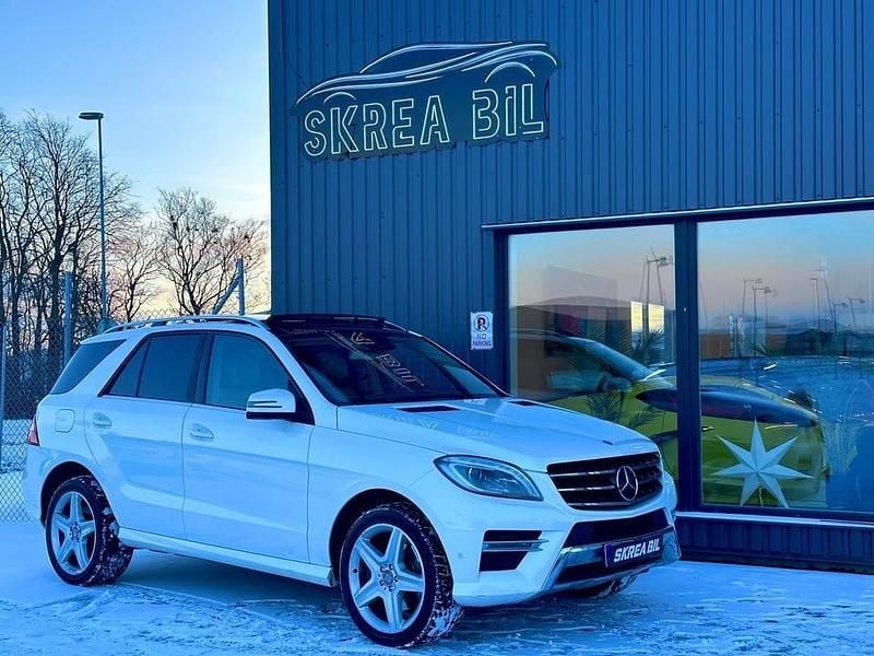 Vit Begagnad 2013 Mercedes ML350 AMG SUV | 169 900 kr (Marknadspris) - Bild 1/4