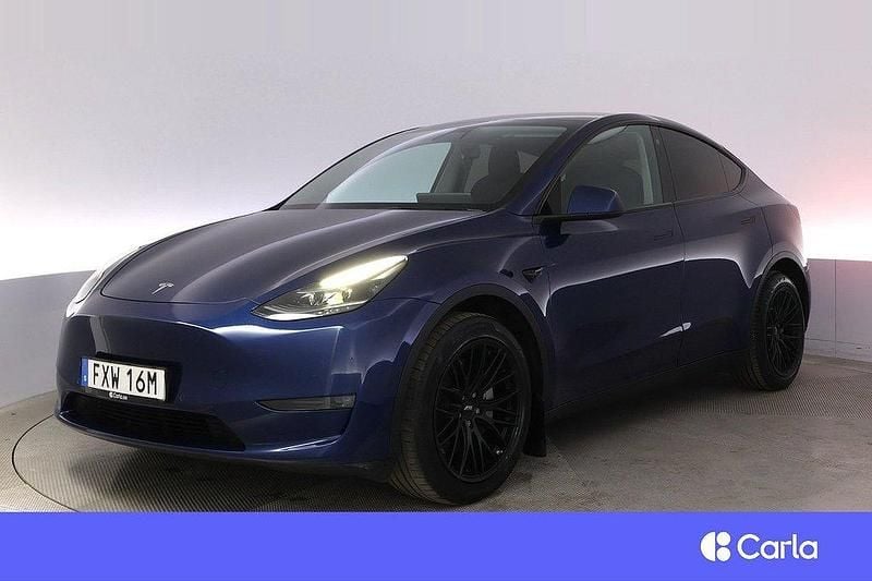 Blå Begagnad 2021 Tesla Model Y Long Range AWD SUV | 366 900 kr (Marknadspris) - Bild 1/4