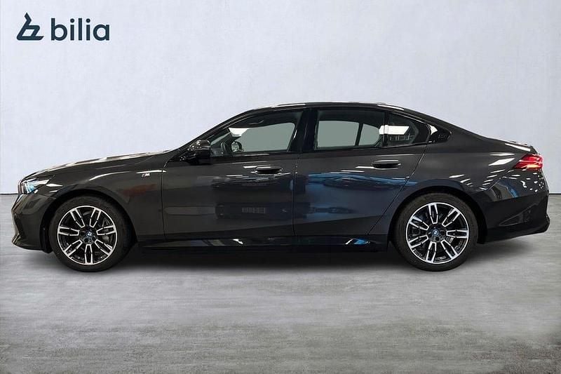 Begagnad BMW i5 M Sport 289 kW (394 HK) 2024 Grå Sedan