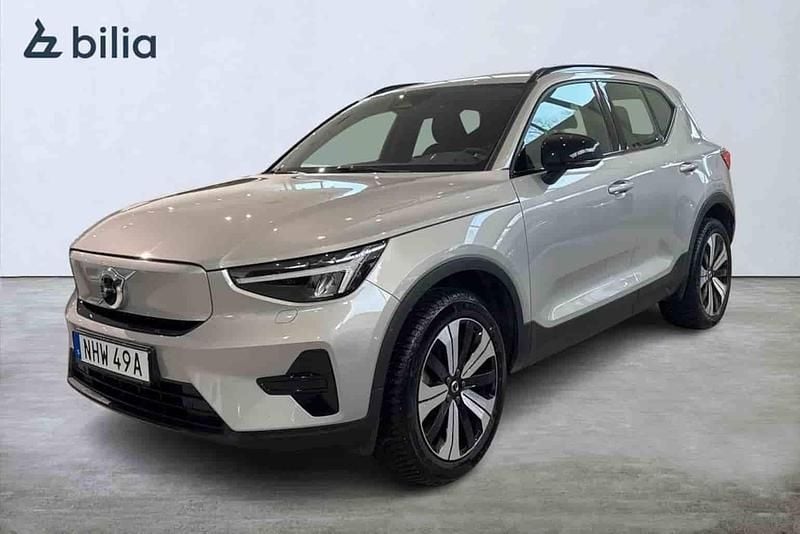 Begagnad Volvo XC40 Single Motor 175 kW (238 HK) 2023 Silver SUV