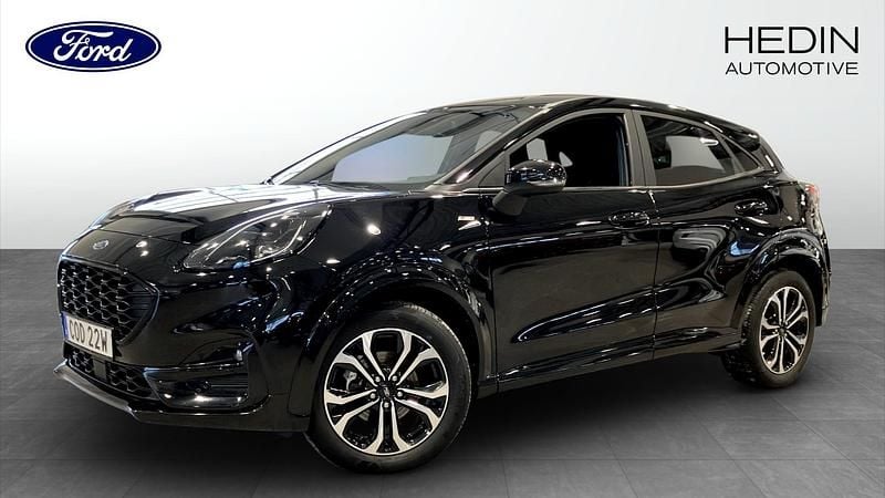 Svart Begagnad 2022 Ford Puma ST-Line Minibuss | 209 000 kr (Marknadspris) - Bild 1/4