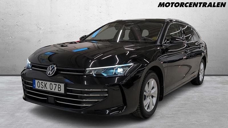 Begagnad VW Passat 2024 Blå