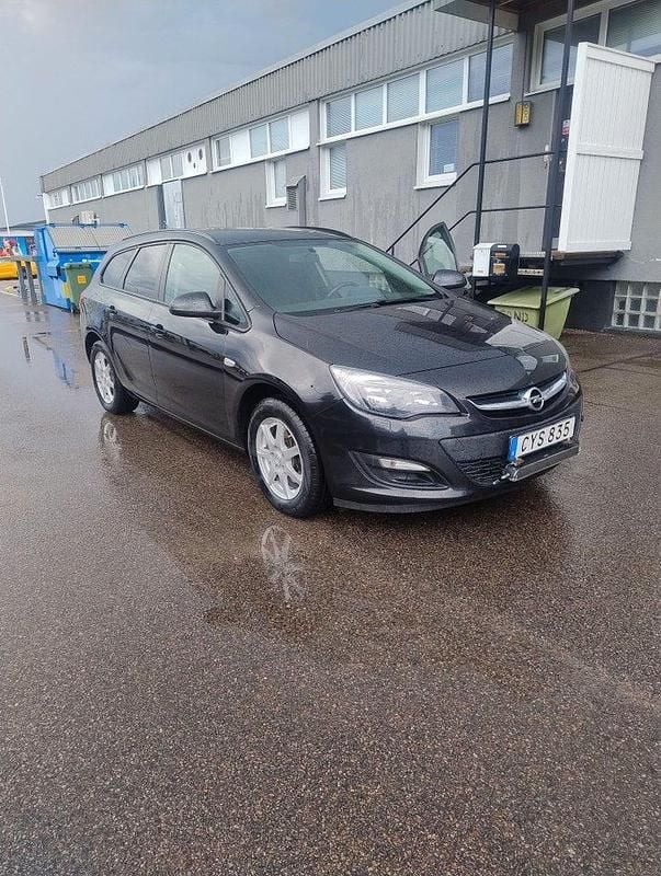 Svart Begagnad 2014 Opel Astra Kombi | 52 900 kr (Lite dyr) - Bild 1/4