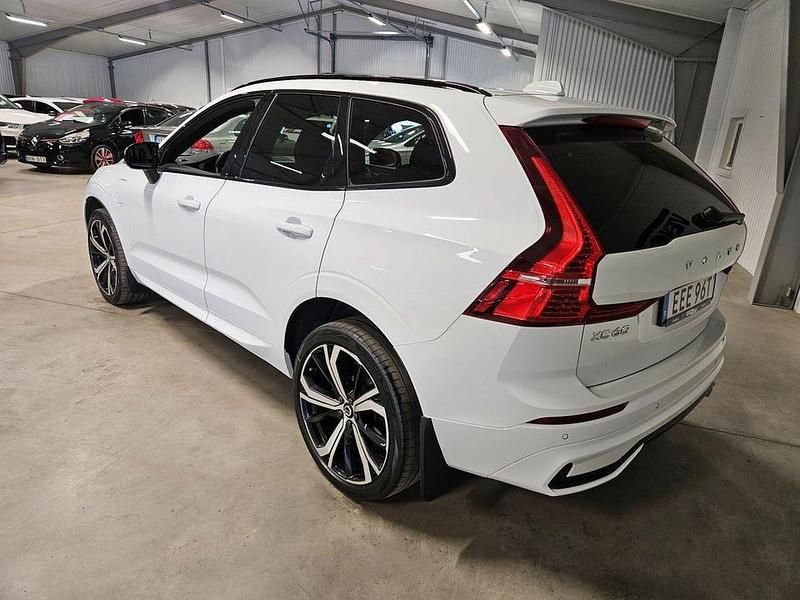 Begagnad Volvo XC60 R-Design 392 HK (288 kW) 2022 Vit SUV