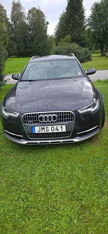 Grå Begagnad 2014 Audi A6 Allroad Kombi | 155 000 kr (Marknadspris) - Bild 1/4