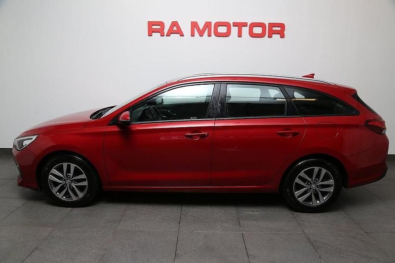 Begagnad Hyundai i30 Trend 141 HK (103 kW) 2019 Okänd Kombi