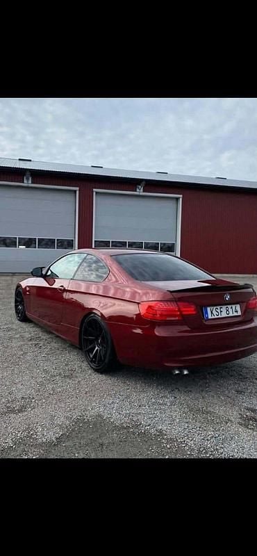 Begagnad BMW 320 2010